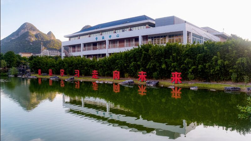 芯片批发报价平台与现货商：揭秘两者差异与选购要点